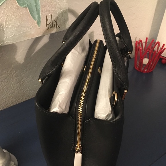 Michael Kors bag - Picture 4 of 8